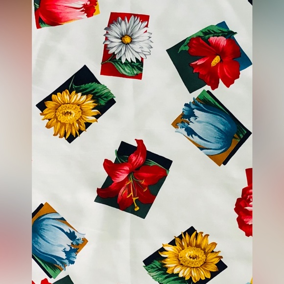 Museum of Fine Arts Boston 100%Pure Silk Scarf Floral 34” x 34” Lily Hortencia - Picture 10 of 14